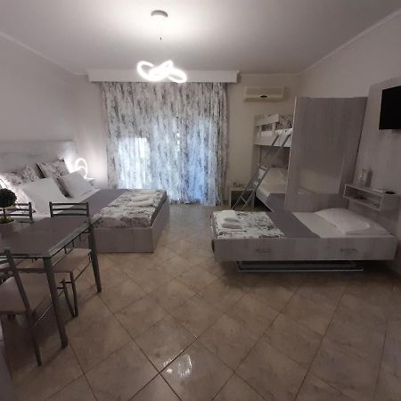 Studio Garden Apartman Nea Kallikrateia Kültér fotó