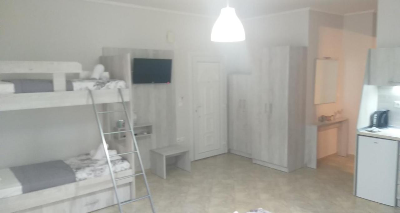 Studio Garden Apartman Nea Kallikrateia Kültér fotó