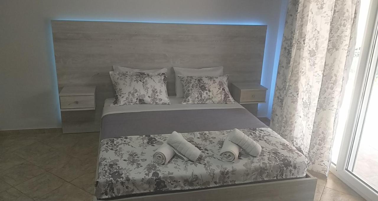 Studio Garden Apartman Nea Kallikrateia Kültér fotó
